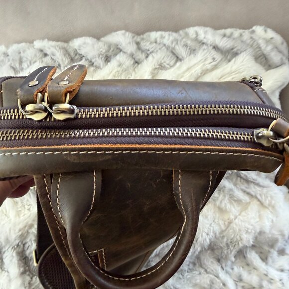 LANNSYNE Vintage Full Grain Leather Sling Bag Crossbody: Very Nice - Picture 2 of 3